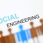 Was ist Social Engineering Header